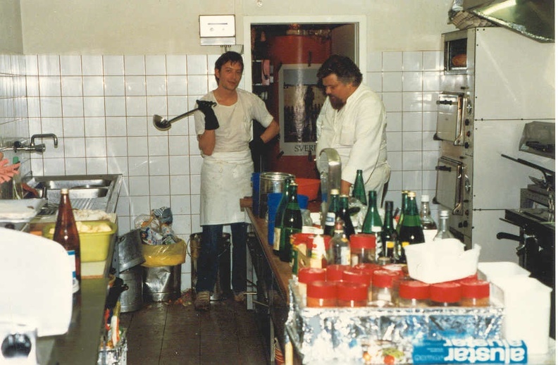 Urban_Gasser_in_The_Feydey_s_kitchen_Joel.jpg