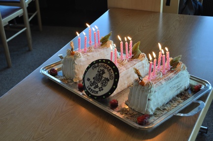 Le-Kuklos-The-anniversary-cake